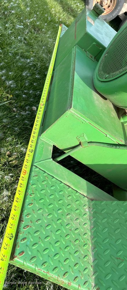 image for item DQ1039 Bowie Aero Mulcher  square bale processor