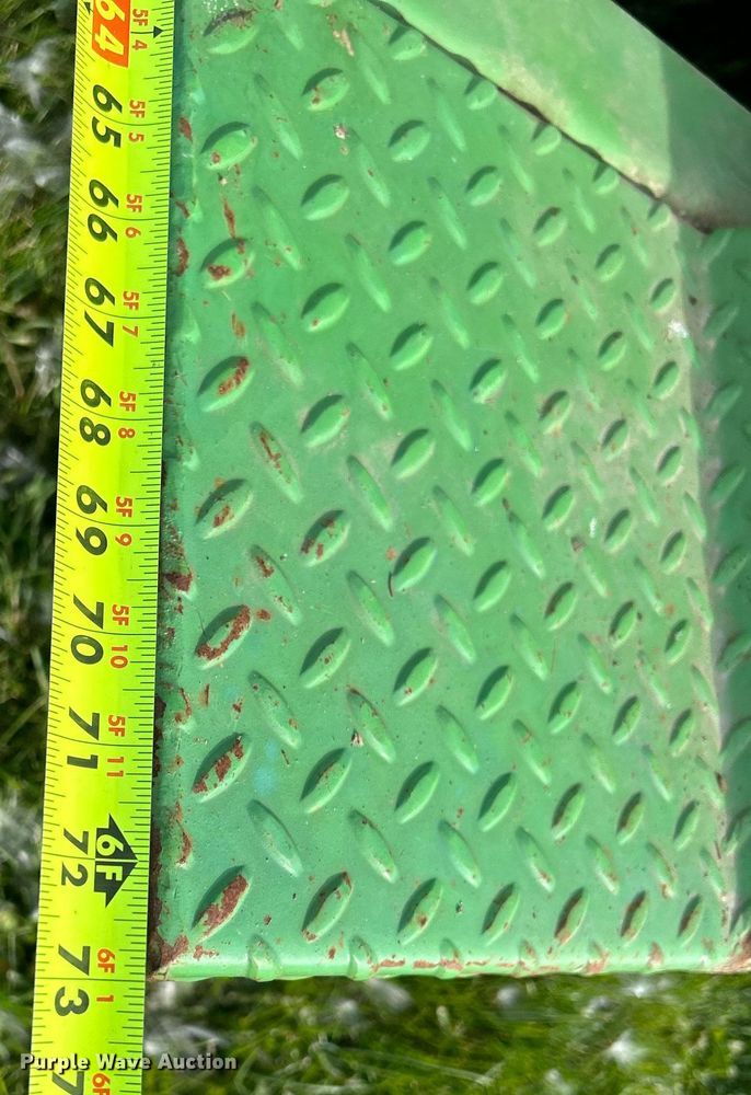 image for item DQ1039 Bowie Aero Mulcher  square bale processor