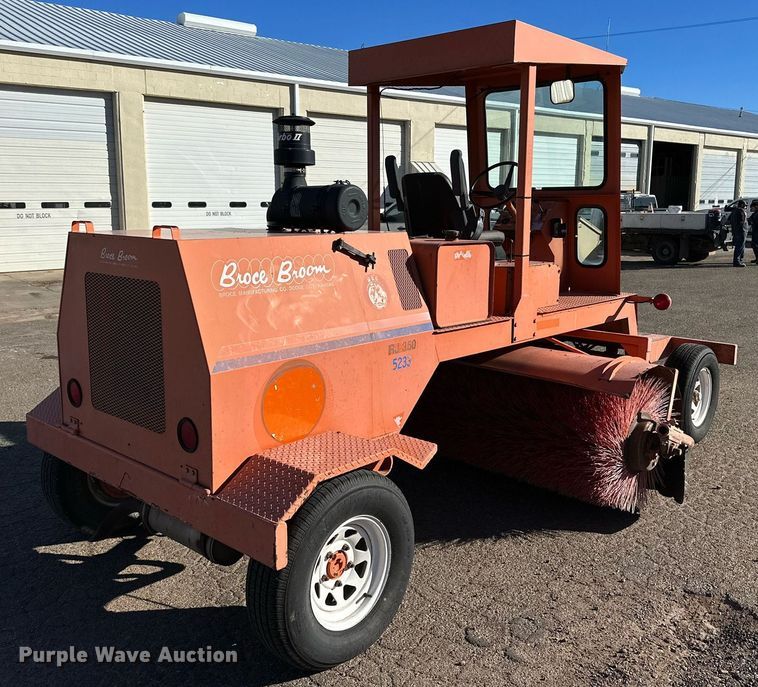 image for item DQ1494 2001 Broce RJ350  broom