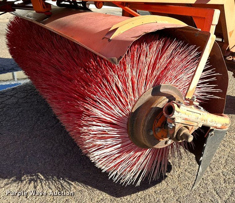 image for item DQ1494 2001 Broce RJ350  broom