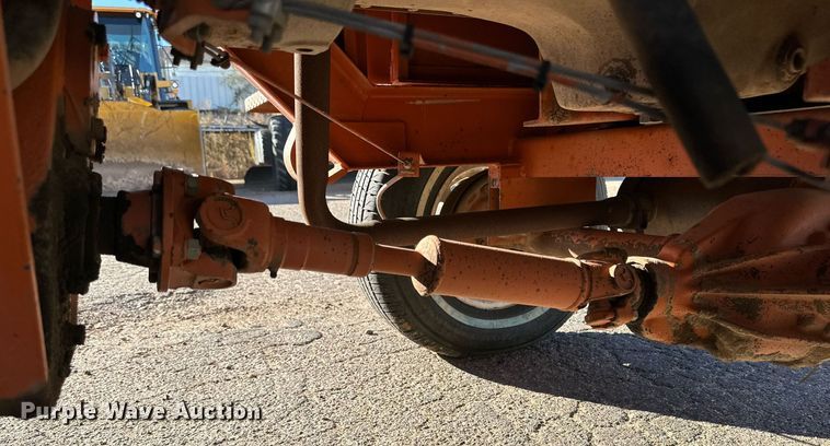 image for item DQ1494 2001 Broce RJ350  broom