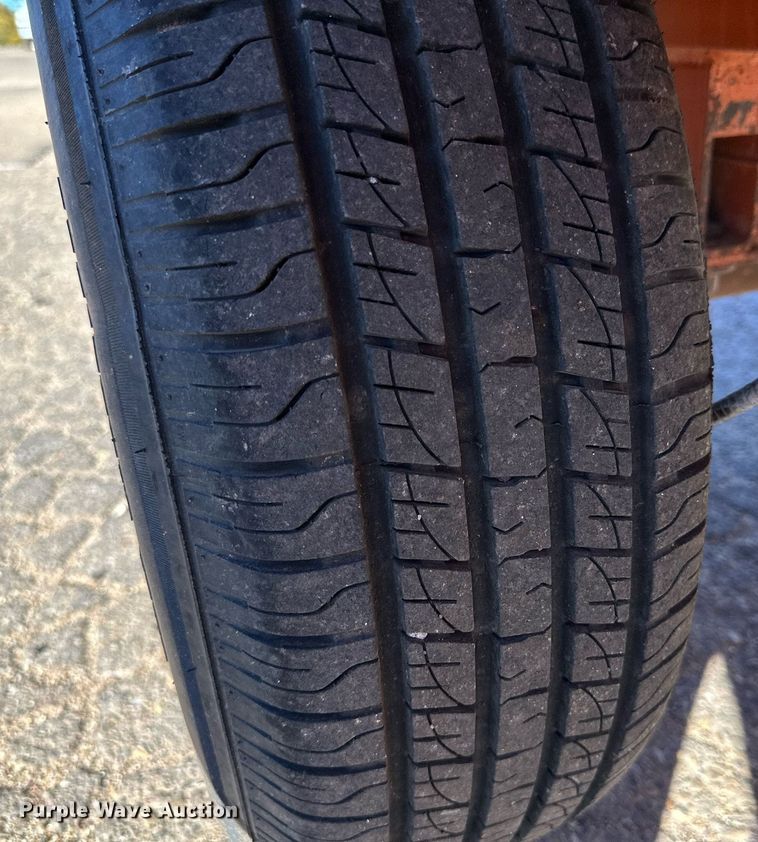 image for item DQ1494 2001 Broce RJ350  broom