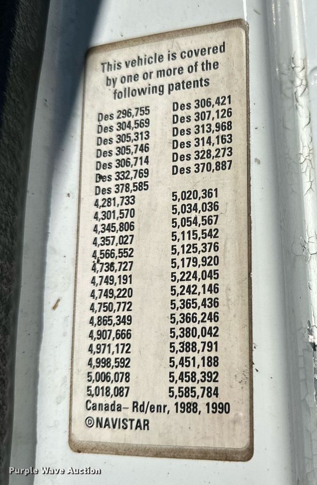 image for item DQ1495 2000 International 4700  pothole patcher truck