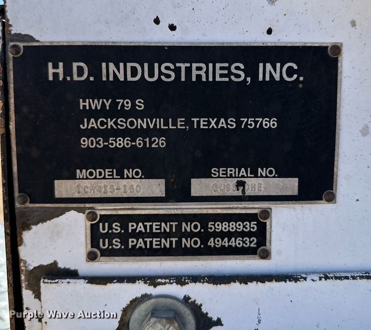 image for item DQ1495 2000 International 4700  pothole patcher truck