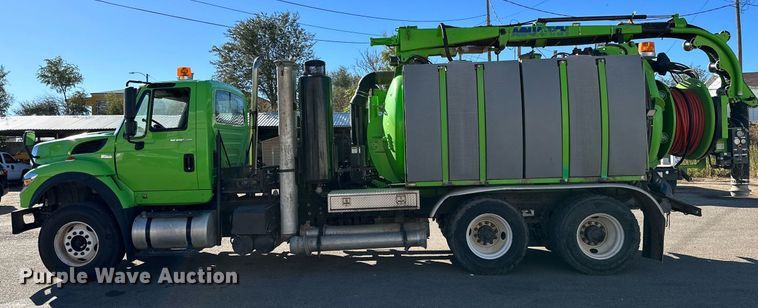 image for item DQ1496 2012 International WorkStar 7400  sewer jetter truck