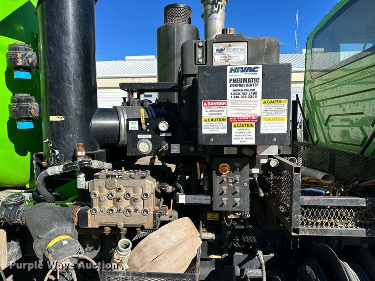 image for item DQ1496 2012 International WorkStar 7400  sewer jetter truck