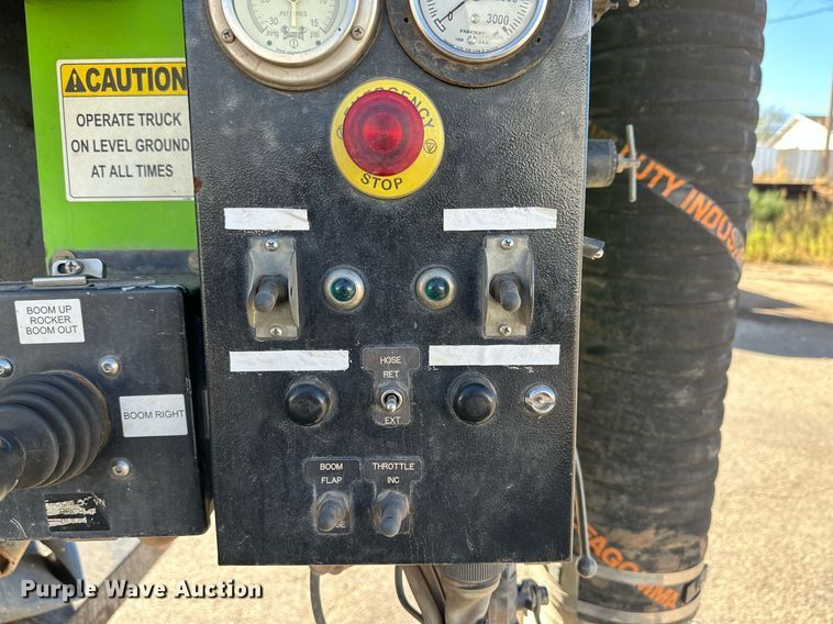 image for item DQ1496 2012 International WorkStar 7400  sewer jetter truck