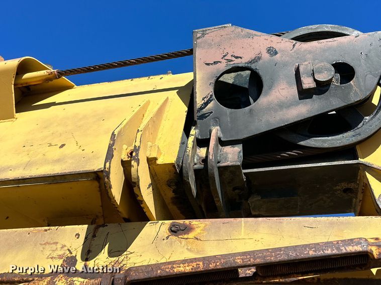 image for item DQ1497 1980 Grove RT58C  crane