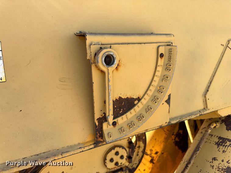 image for item DQ1497 1980 Grove RT58C  crane