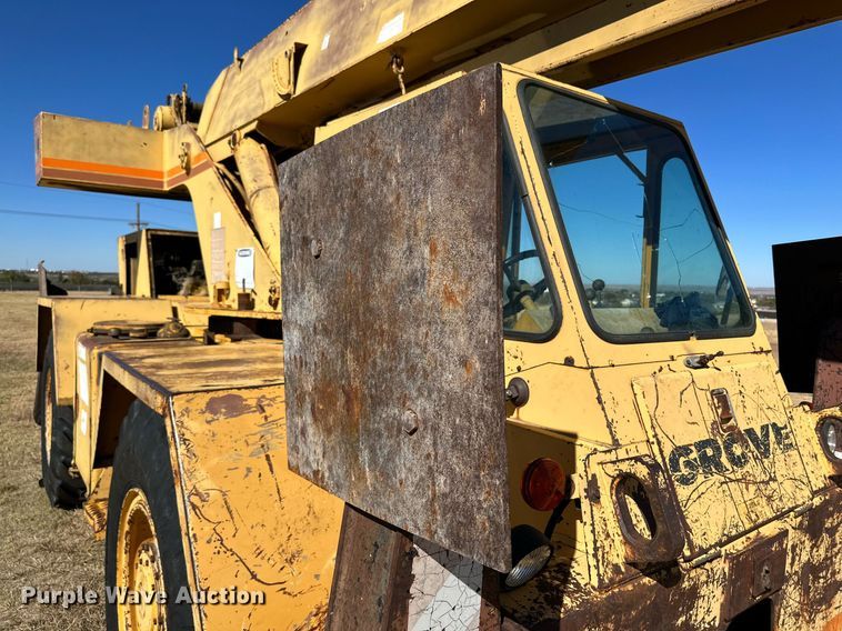 image for item DQ1497 1980 Grove RT58C  crane