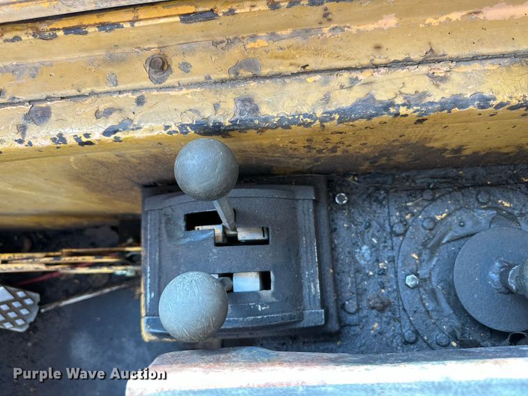 image for item DQ1497 1980 Grove RT58C  crane