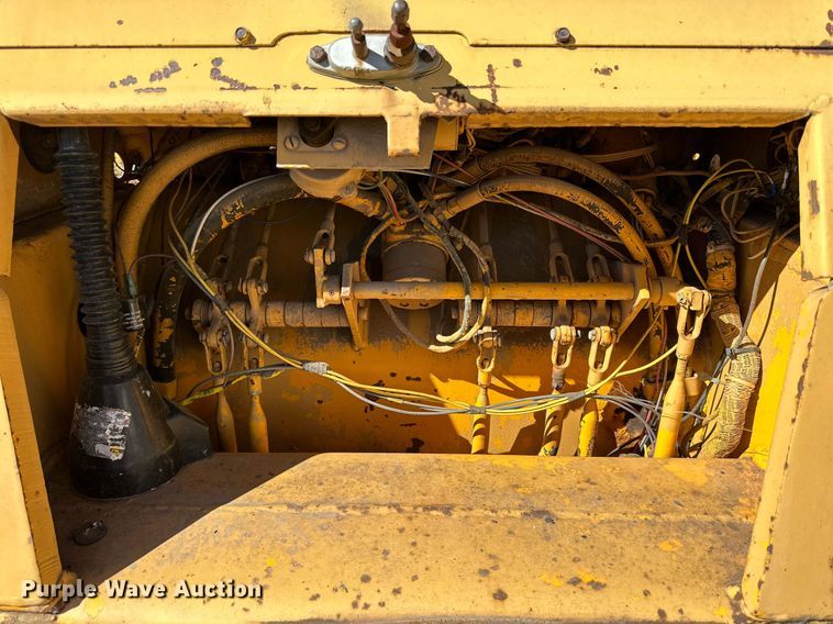 image for item DQ1497 1980 Grove RT58C  crane