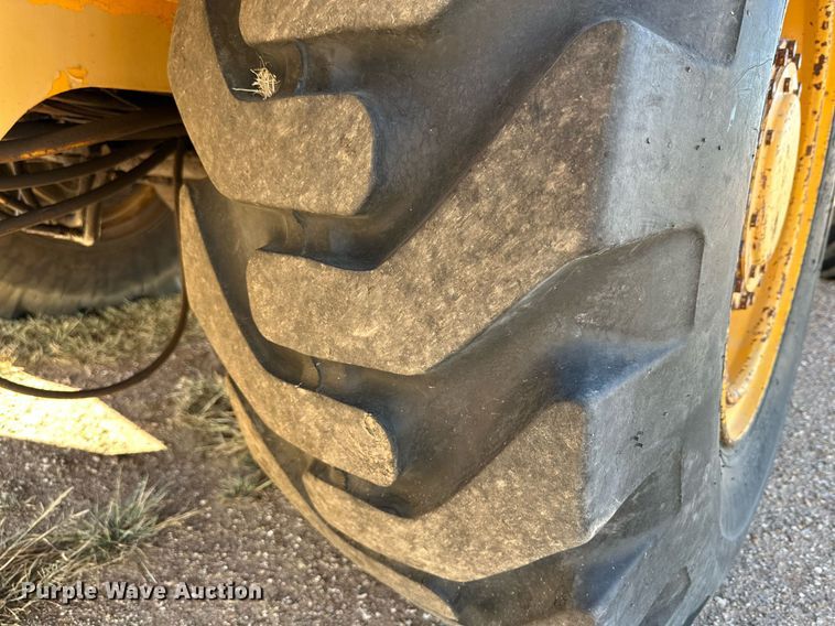 image for item DQ1497 1980 Grove RT58C  crane