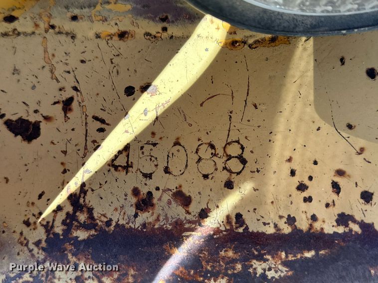 image for item DQ1497 1980 Grove RT58C  crane