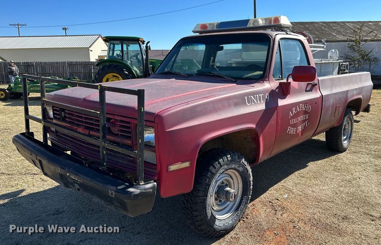 image for item DQ1500 1986 Chevrolet D3P brush fire truck