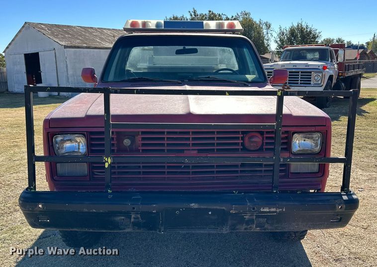 image for item DQ1500 1986 Chevrolet D3P brush fire truck