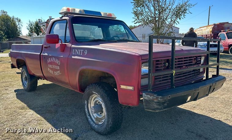 image for item DQ1500 1986 Chevrolet D3P brush fire truck