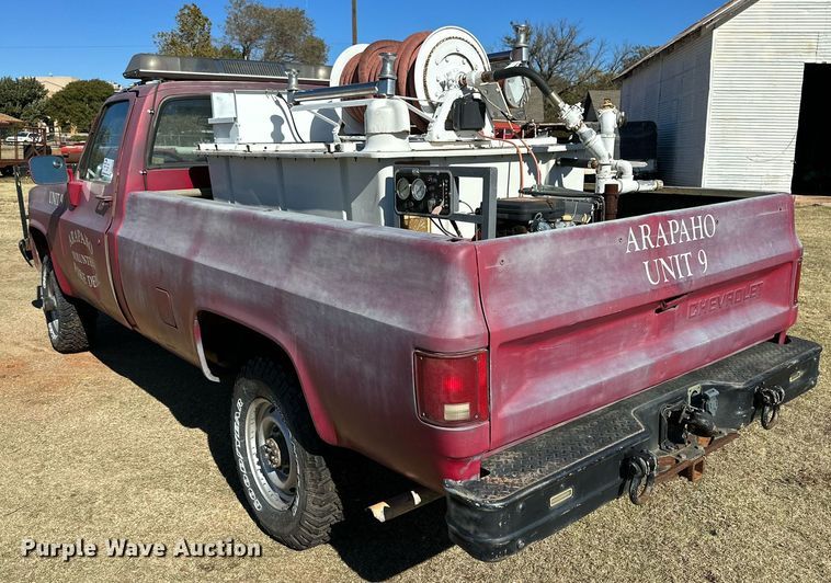 image for item DQ1500 1986 Chevrolet D3P brush fire truck