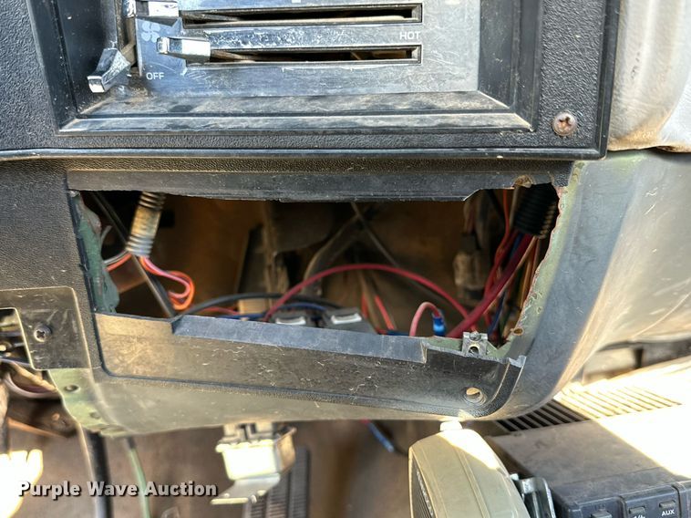 image for item DQ1500 1986 Chevrolet D3P brush fire truck