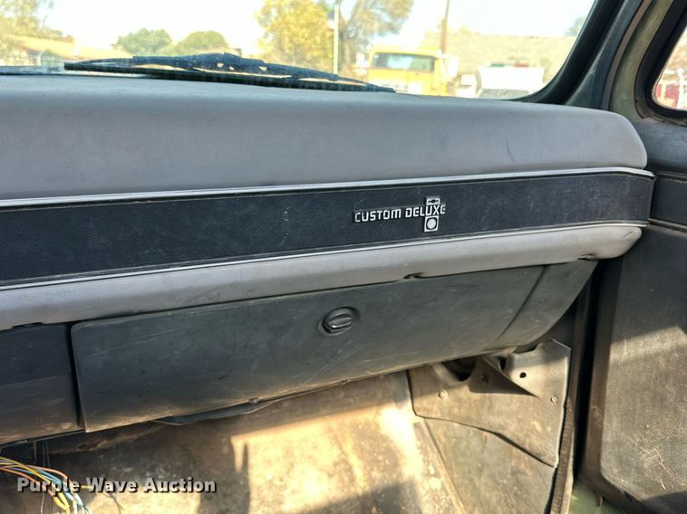 image for item DQ1500 1986 Chevrolet D3P brush fire truck