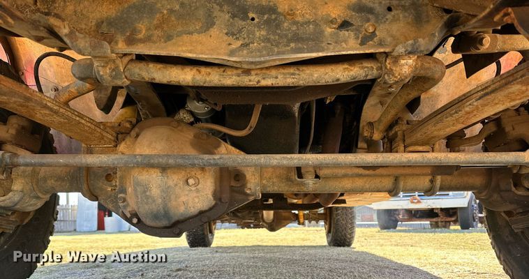 image for item DQ1500 1986 Chevrolet D3P brush fire truck