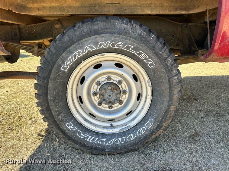 image for item DQ1500 1986 Chevrolet D3P brush fire truck