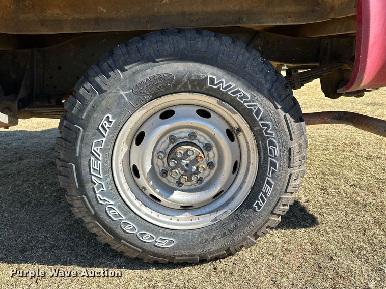 image for item DQ1500 1986 Chevrolet D3P brush fire truck