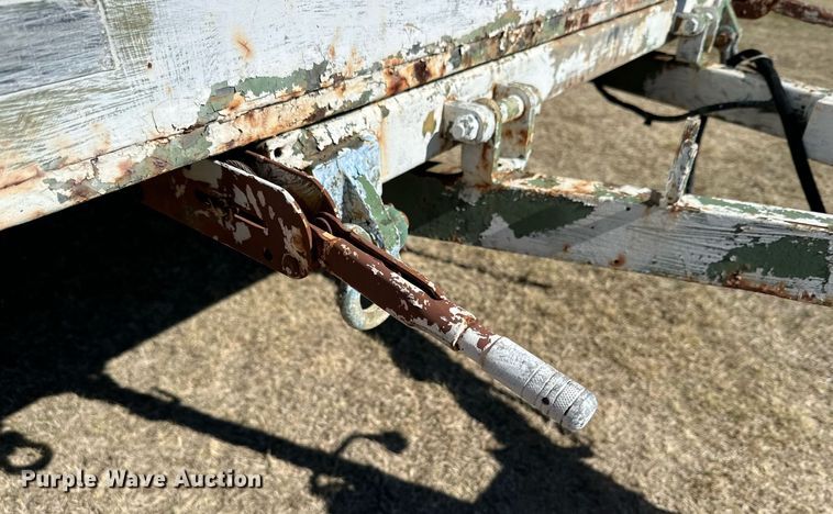 image for item DQ1504 Utility trailer