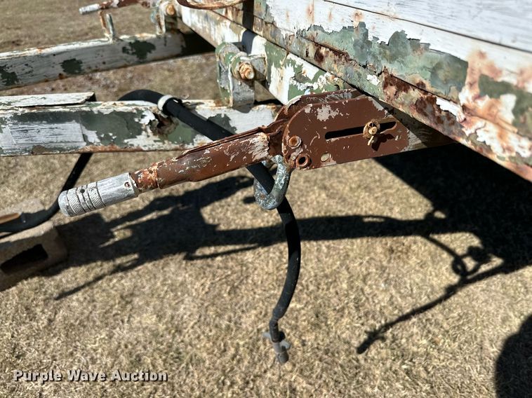 image for item DQ1504 Utility trailer