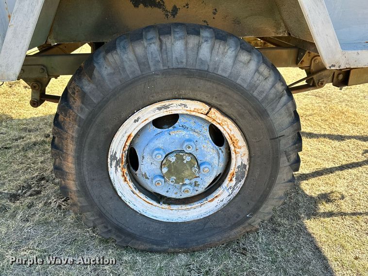 image for item DQ1504 Utility trailer