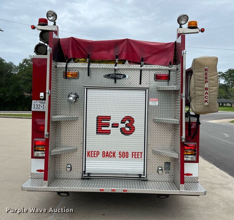 image for item DQ2221 2001 Freightliner FL70  pumper fire truck