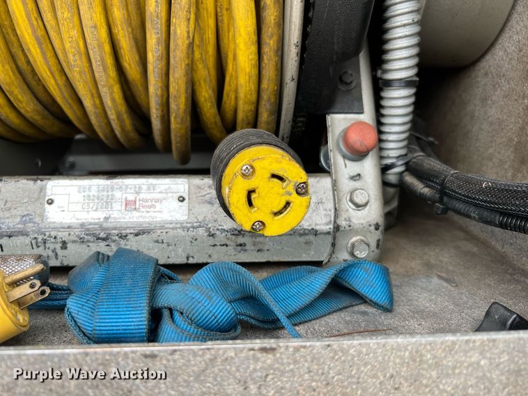 image for item DQ2221 2001 Freightliner FL70  pumper fire truck