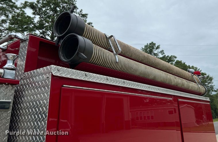 image for item DQ2221 2001 Freightliner FL70  pumper fire truck