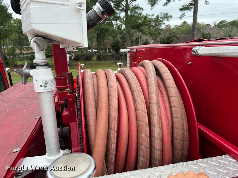 image for item DQ2221 2001 Freightliner FL70  pumper fire truck