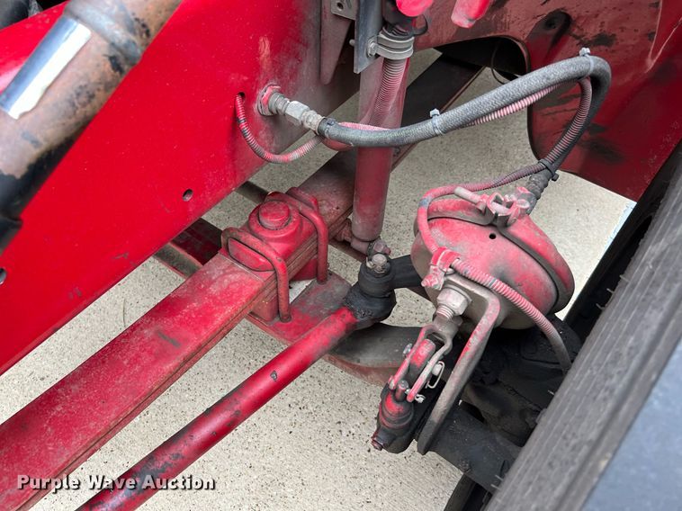 image for item DQ2221 2001 Freightliner FL70  pumper fire truck