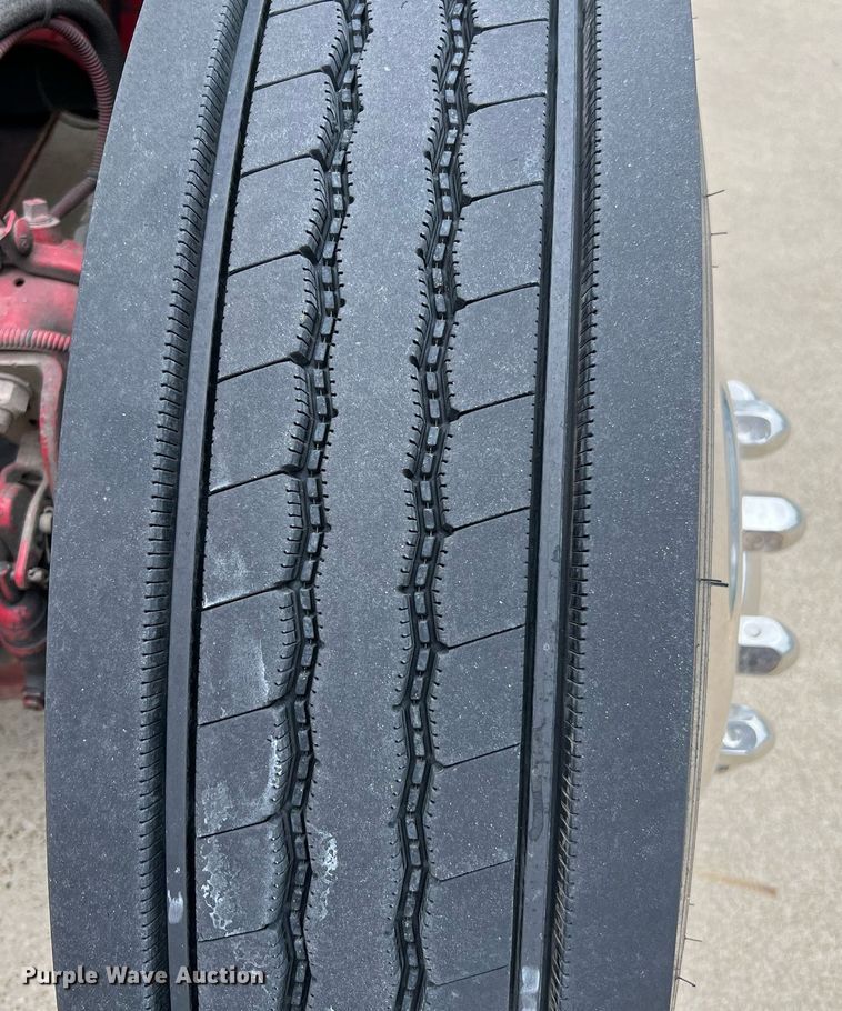 image for item DQ2221 2001 Freightliner FL70  pumper fire truck