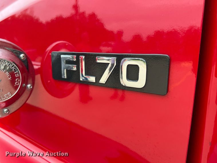 image for item DQ2221 2001 Freightliner FL70  pumper fire truck