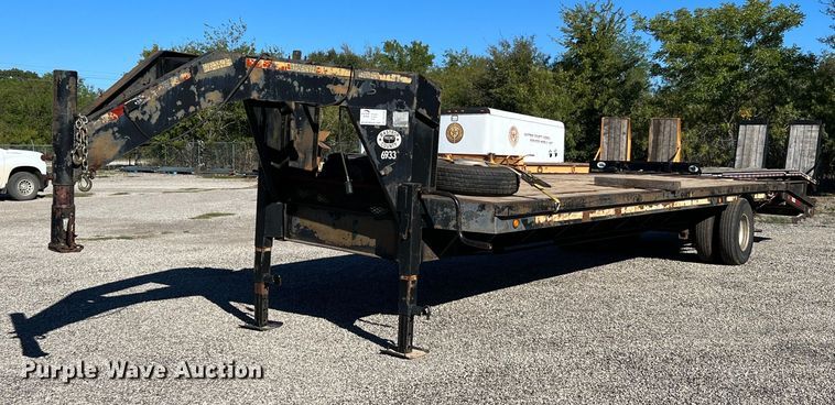 image for item DQ2246 1990 Gooseneck  equipment trailer