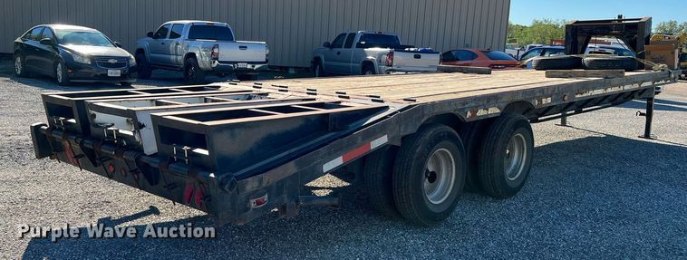 image for item DQ2246 1990 Gooseneck  equipment trailer