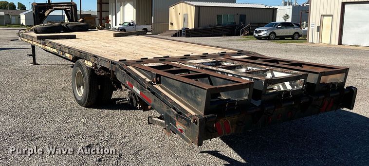 image for item DQ2246 1990 Gooseneck  equipment trailer