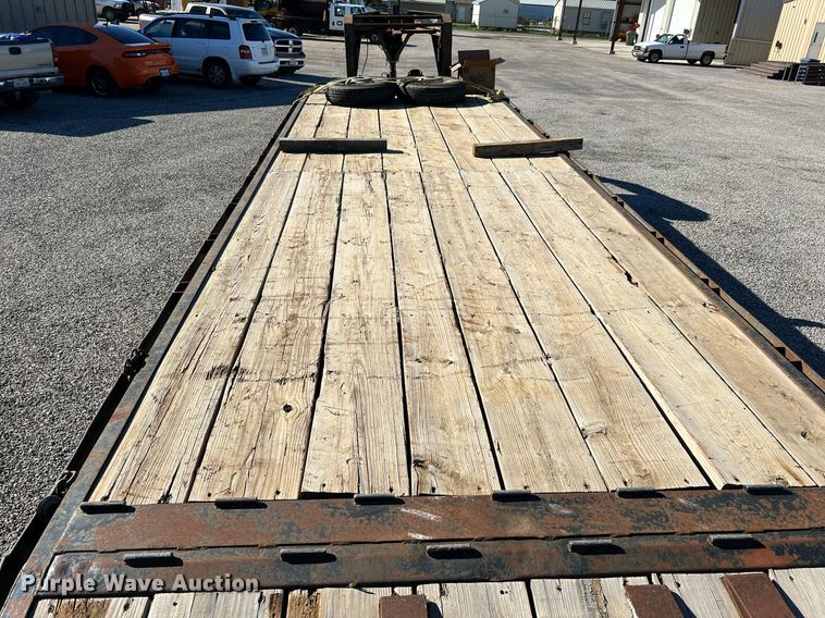 image for item DQ2246 1990 Gooseneck  equipment trailer