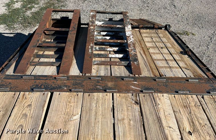 image for item DQ2246 1990 Gooseneck  equipment trailer