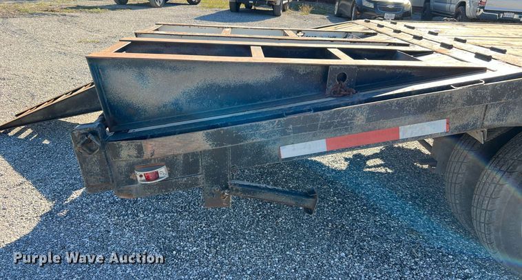 image for item DQ2246 1990 Gooseneck  equipment trailer