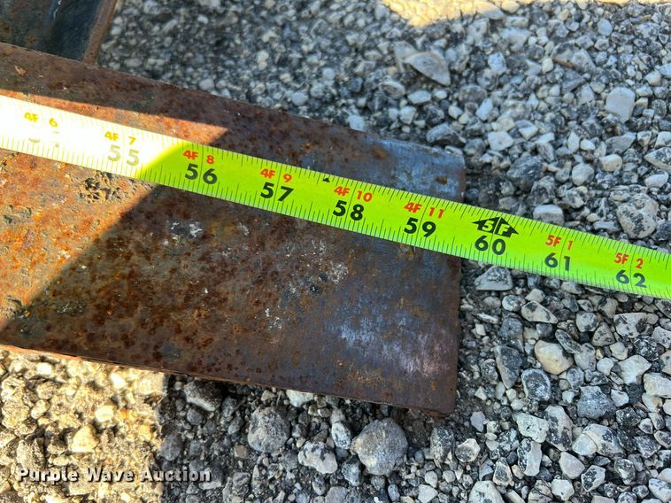 image for item DQ2246 1990 Gooseneck  equipment trailer