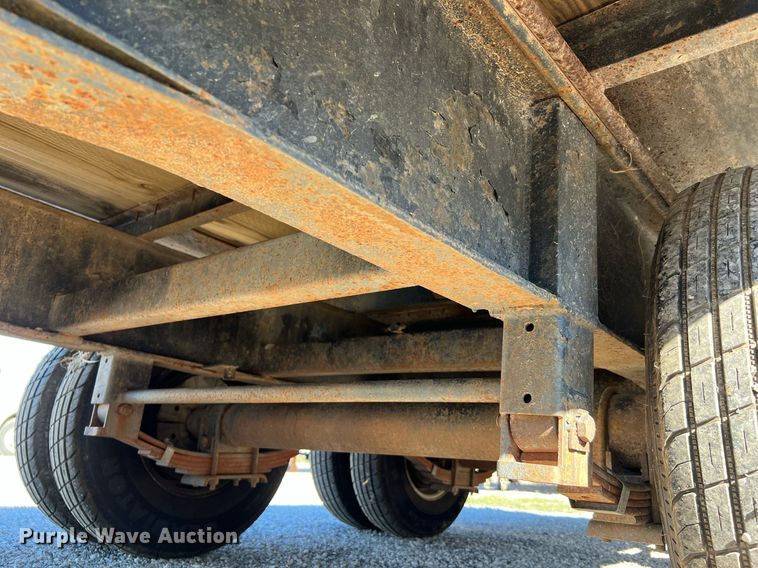 image for item DQ2246 1990 Gooseneck  equipment trailer