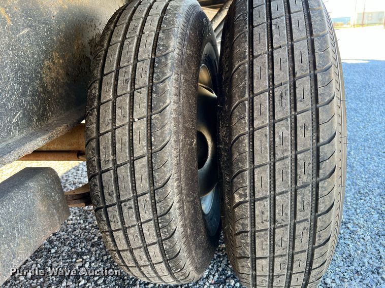 image for item DQ2246 1990 Gooseneck  equipment trailer