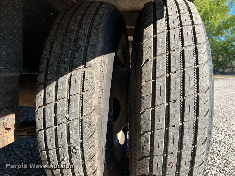 image for item DQ2246 1990 Gooseneck  equipment trailer