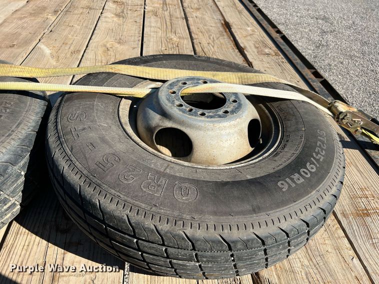 image for item DQ2246 1990 Gooseneck  equipment trailer