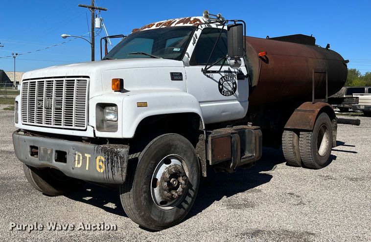 image for item DQ2248 1999 GMC C8500  oil distributor truck