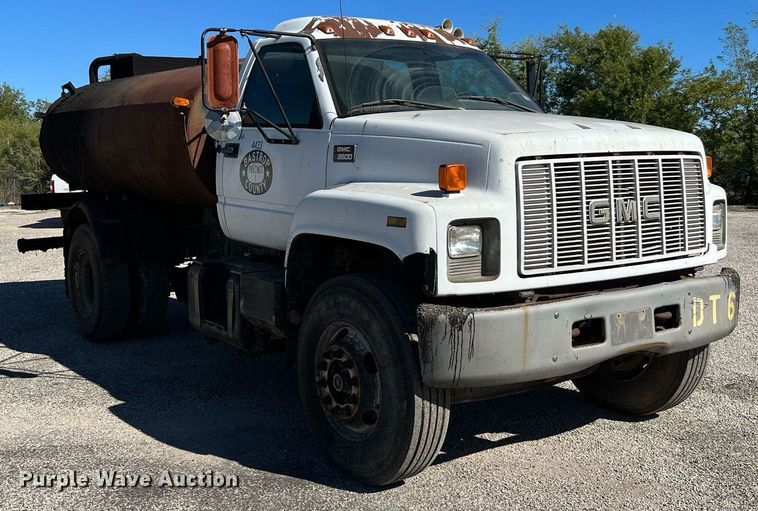 image for item DQ2248 1999 GMC C8500  oil distributor truck